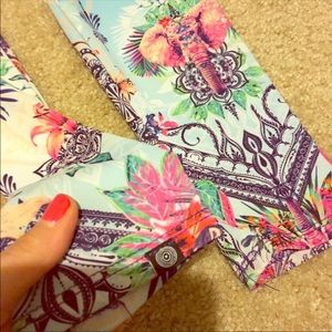 Gorgeous Onzie hot yoga leggings.